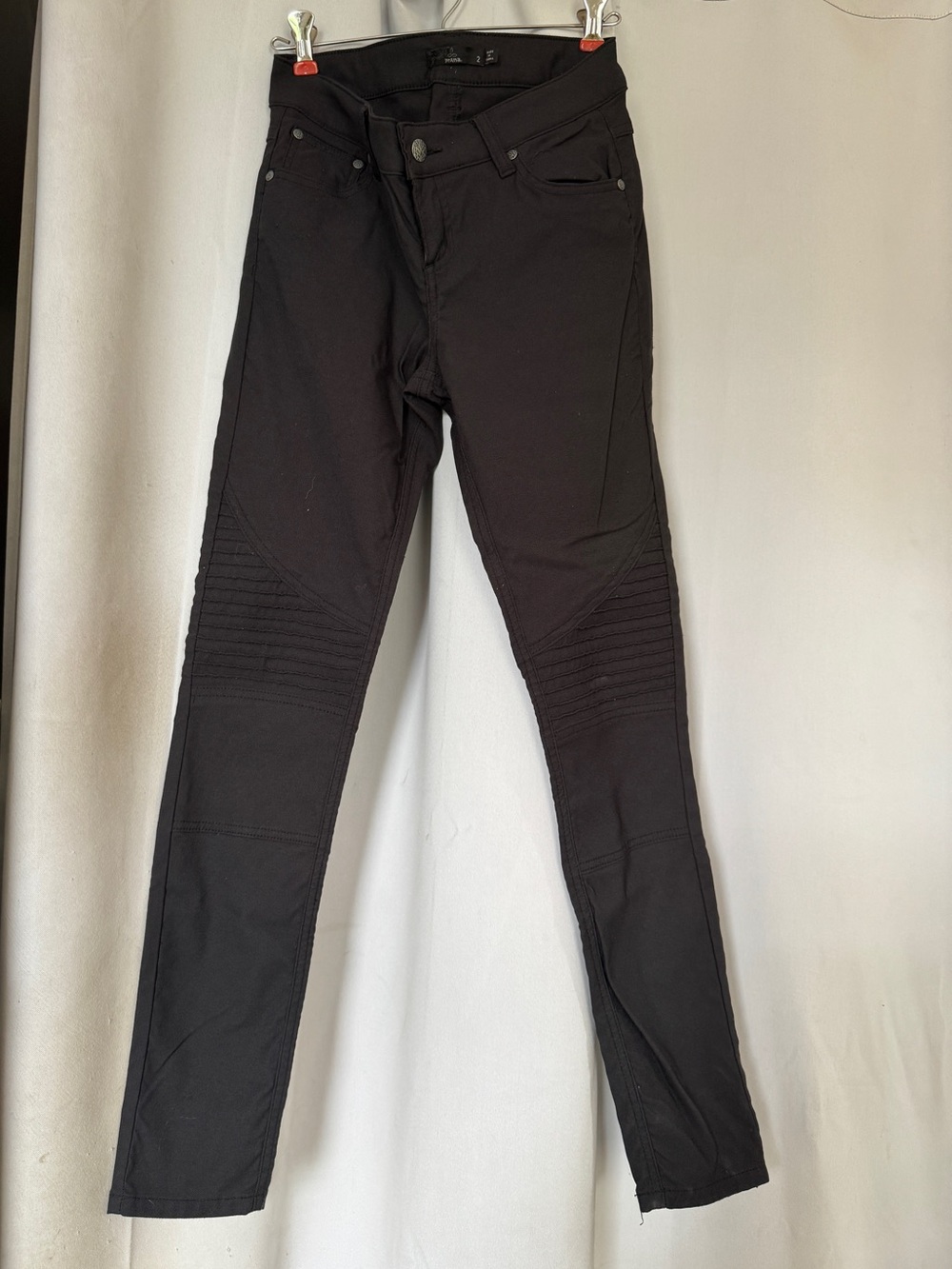 PRANA Black Skinny Hiking Pants. Ribbed-Knee Moto Style. Size 2.